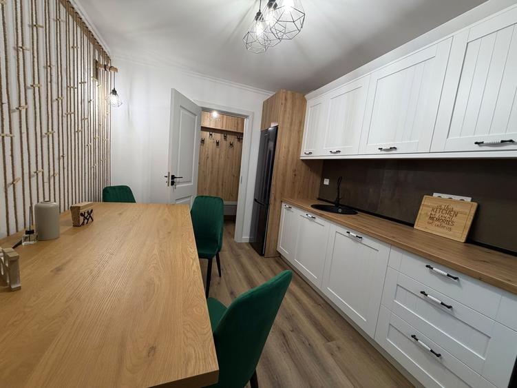 Apartament cu 3 camere decomandat, mobilat în Mănăștur