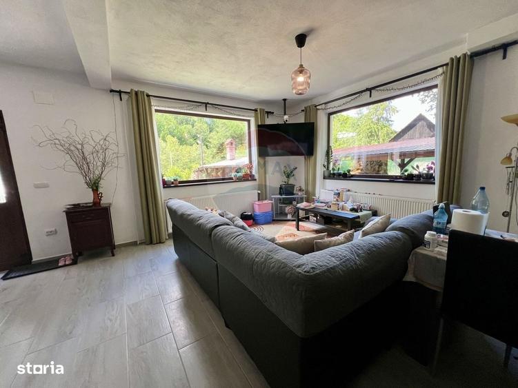 Casă cu 4 camere în Porumbacu de Sus