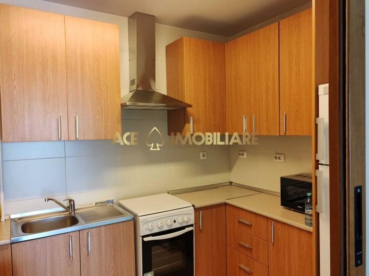 Apartament cu 2 camere decomandat, mobilat în Costin Georgian