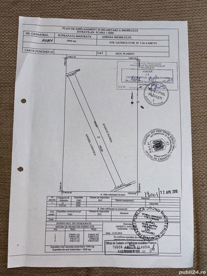 Teren de 5000 mp, în Vest