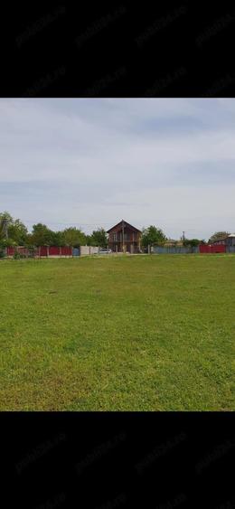 Teren de 2000 mp, în Letea Veche
