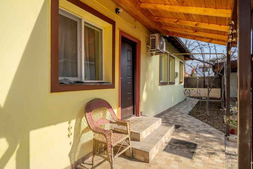 Casă individuală cu 3 camere cu Canalizare în Bucureștii Noi