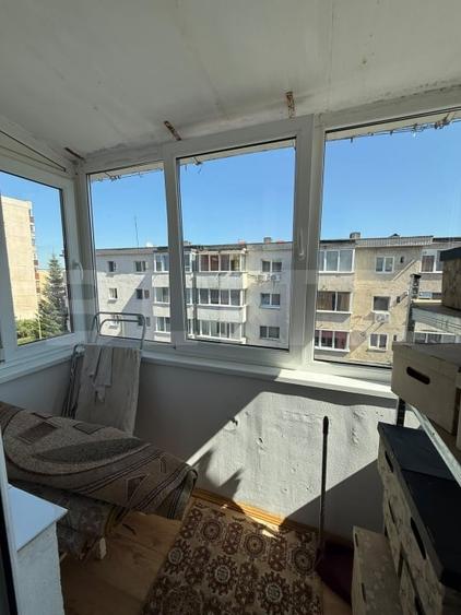 Apartament cu 2 camere semidecomandat, mobilat în Exterior Est