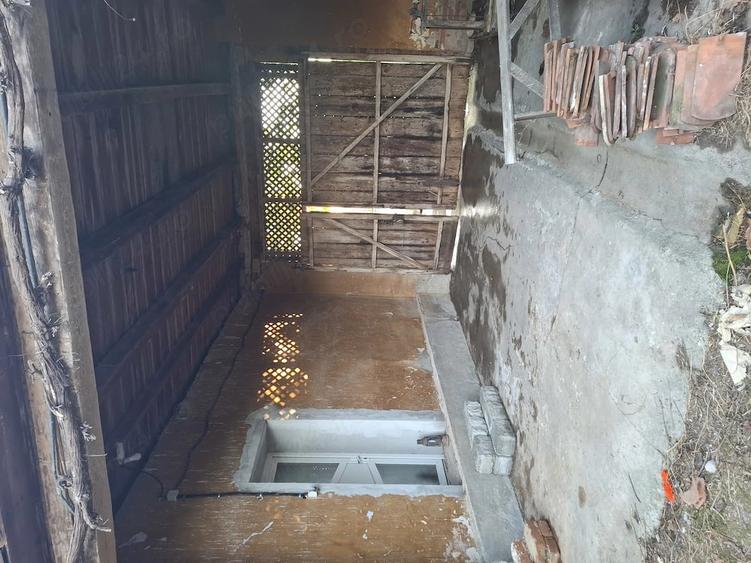 Casă cu Teren 5800 Mp în Sălbăgel