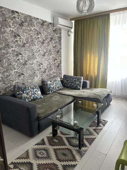 Casă cu 2 camere decomandat în Roșu