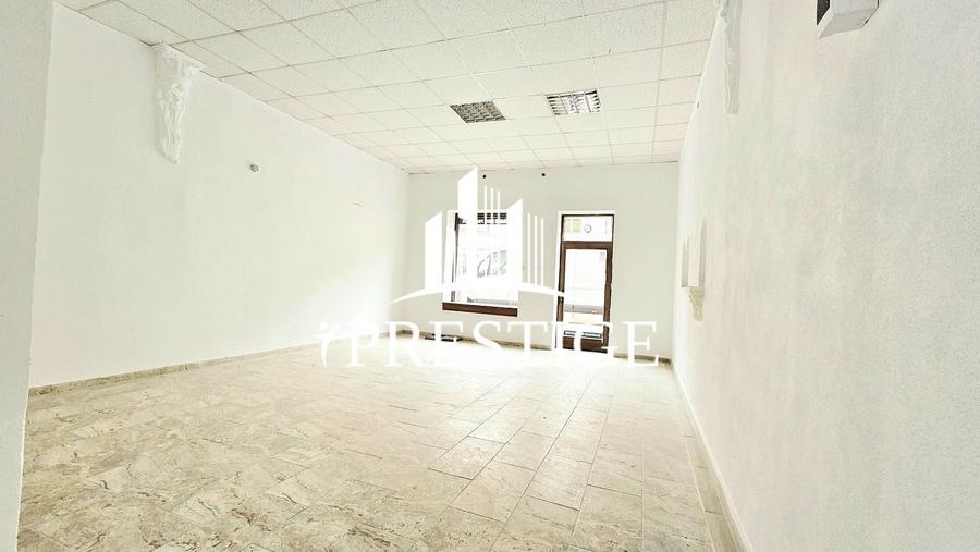 Spațiu comercial, de 57 mp, în Central