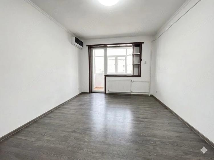 Apartament cu 2 camere semidecomandat în Frații Golești