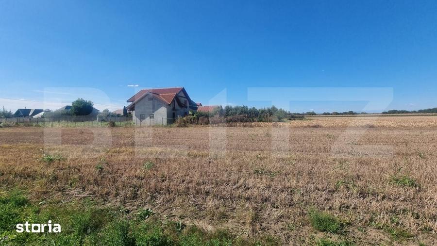 Teren de 5086 mp, în Central