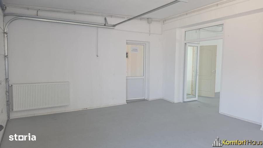Spațiu comercial, de 423 mp, în Letea Veche