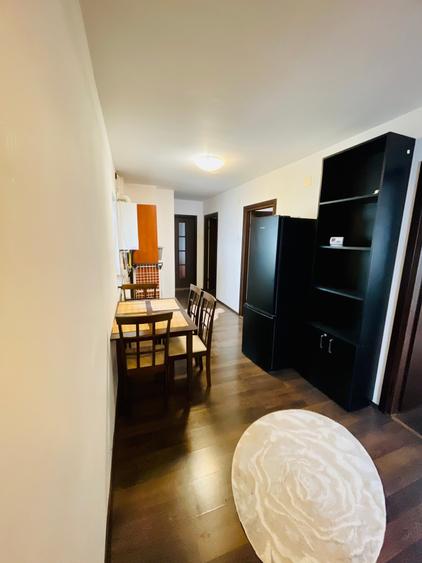 Apartament cu 3 camere decomandat în Apărătorii Patriei