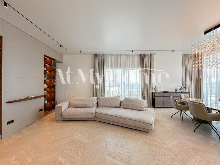 Penthouse cu 5 camere decomandat, mobilat în Băneasa