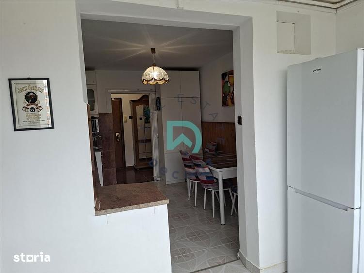 Apartament cu 3 camere decomandat în Griviței