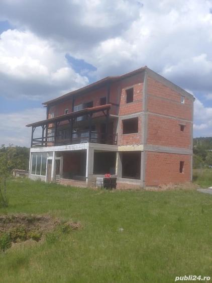 Casă cu 2 camere în Moldova Nouă