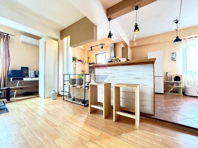 Apartament cu 2 camere decomandat, mobilat în Central