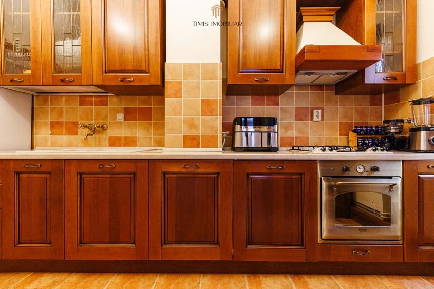 Apartament cu 3 camere semidecomandat, mobilat în Iosefin