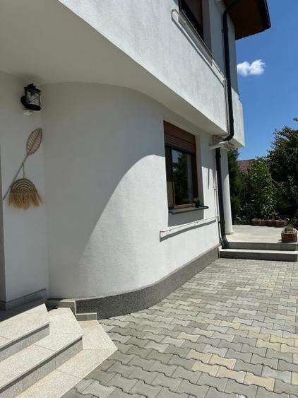 Apartament cu 2 camere decomandat, mobilat în Apărătorii Patriei
