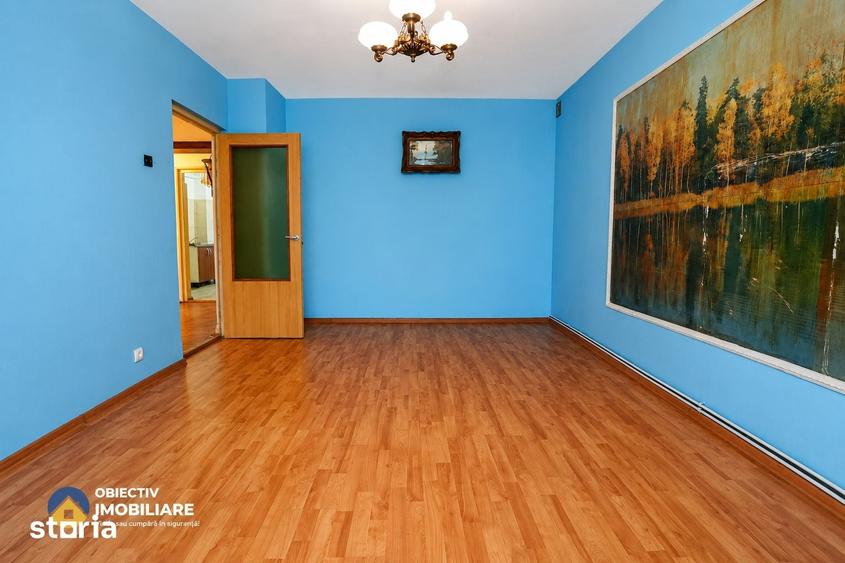 Apartament cu 3 camere decomandat în 1 Mai