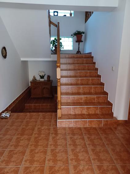 Casă cu 4 camere în Coman