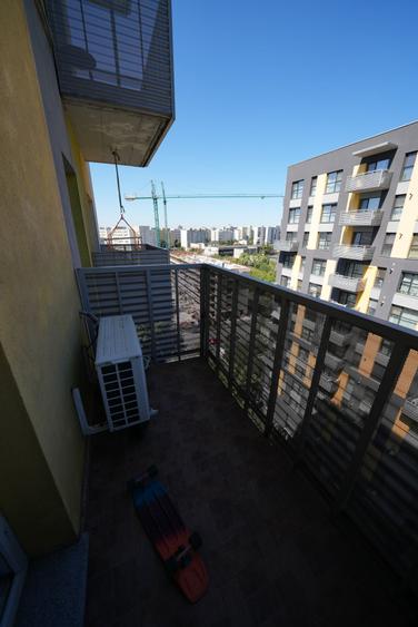 Apartament cu 5 camere decomandat, mobilat în Basarabia
