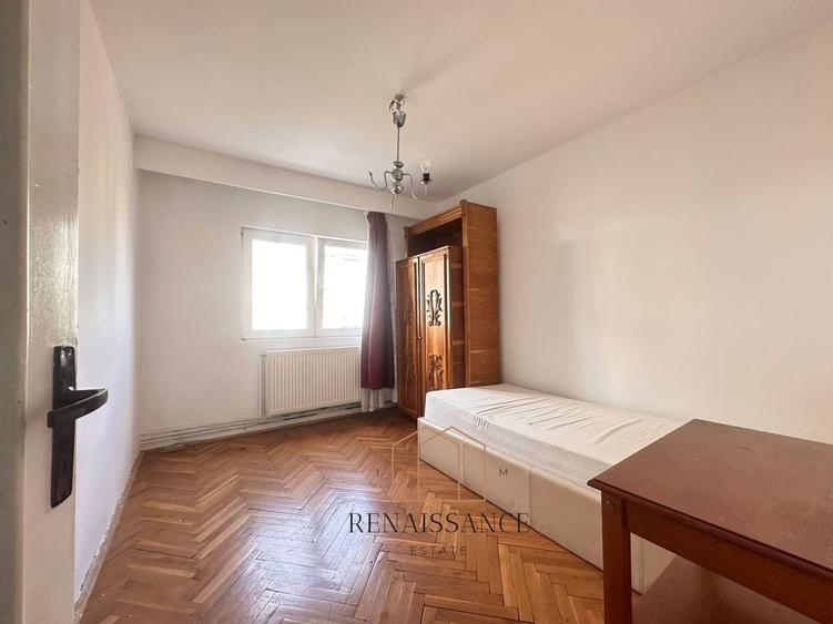 Apartament cu 3 camere decomandat, mobilat în Girocului