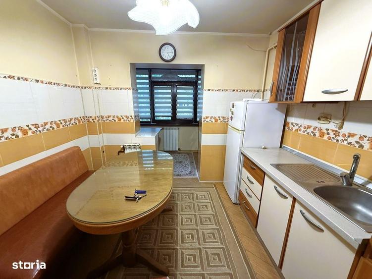 Apartament cu 2 camere decomandat în Nicolina