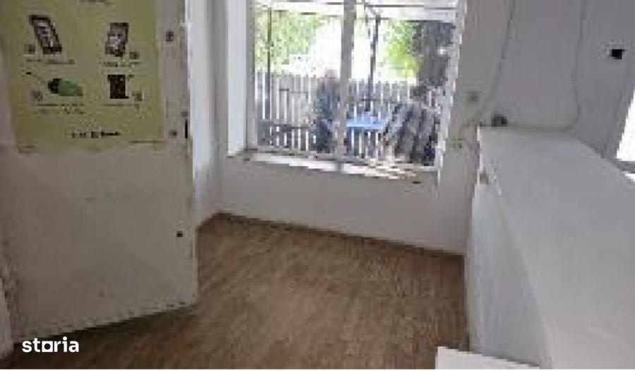 Spațiu comercial, de 53 mp, în Central