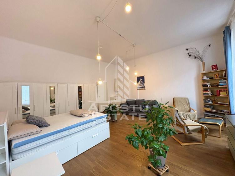 Apartament cu 2 camere semidecomandat, mobilat în Ultracentral