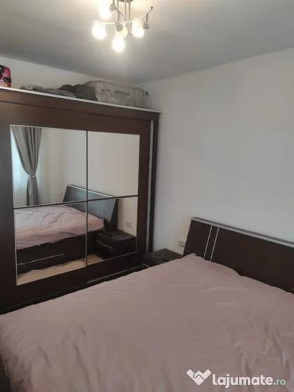 Apartament cu 3 camere decomandat în George Enescu