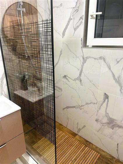 Apartament cu 2 camere decomandat, mobilat în Micro 14