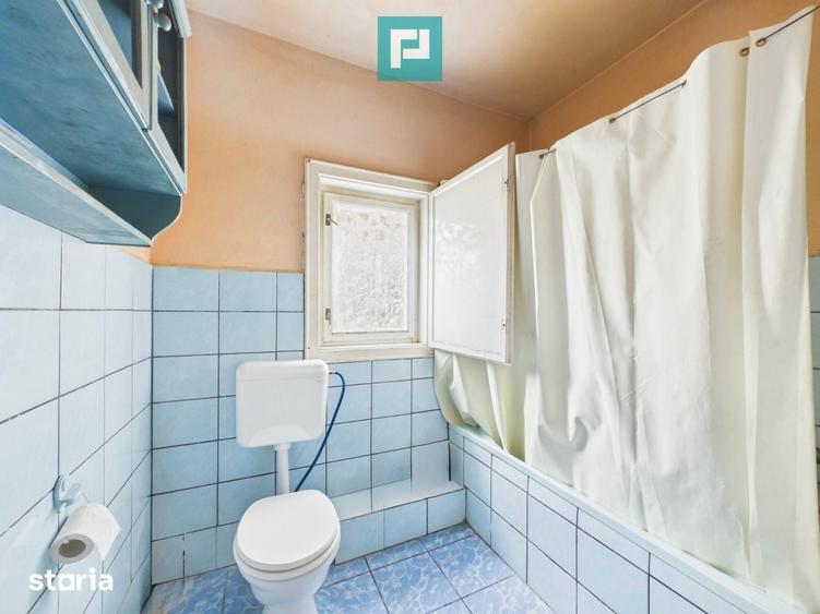 Casă cu 4 camere cu Teren 1368 Mp în Central