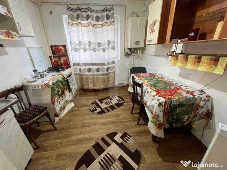 Apartament cu 2 camere semidecomandat, mobilat în Micro 11