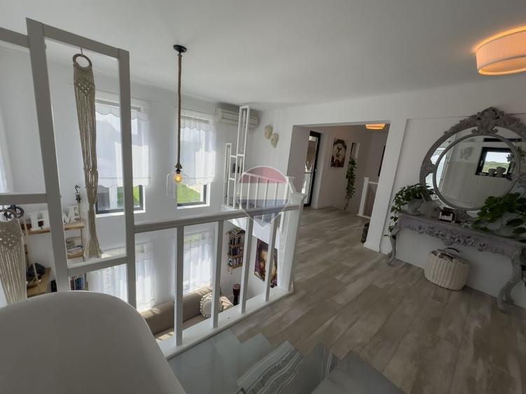 Casă individuală cu 5 camere cu Teren 535 Mp în Snagov