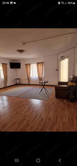 Spațiu comercial, de 794 mp, în Batiz