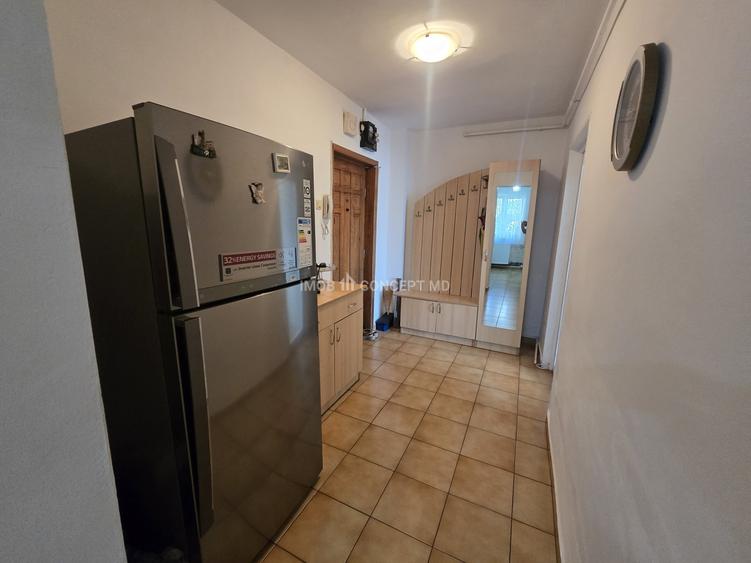Apartament cu 2 camere circular, mobilat în Vest