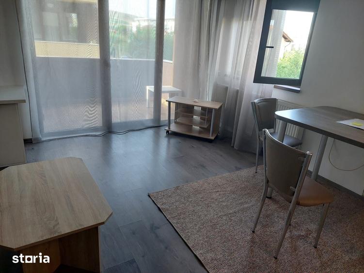 Apartament cu 3 camere în Florești