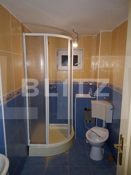 Casă individuală cu 10 camere cu Garaj în Zorilor