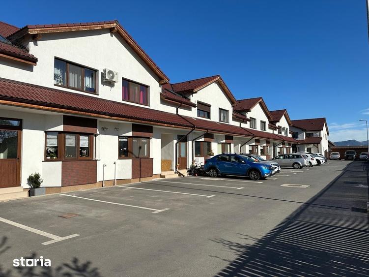 Casă cu 3 camere cu Teren 45 Mp în Sânpetru