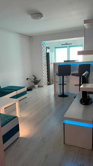 Apartament cu 2 camere decomandat în Cățelu