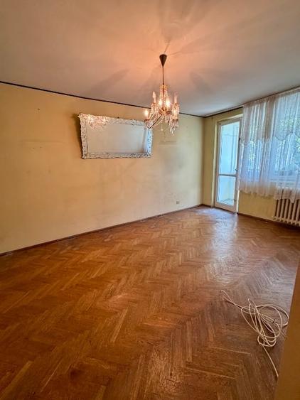Apartament cu 3 camere decomandat în Colentina