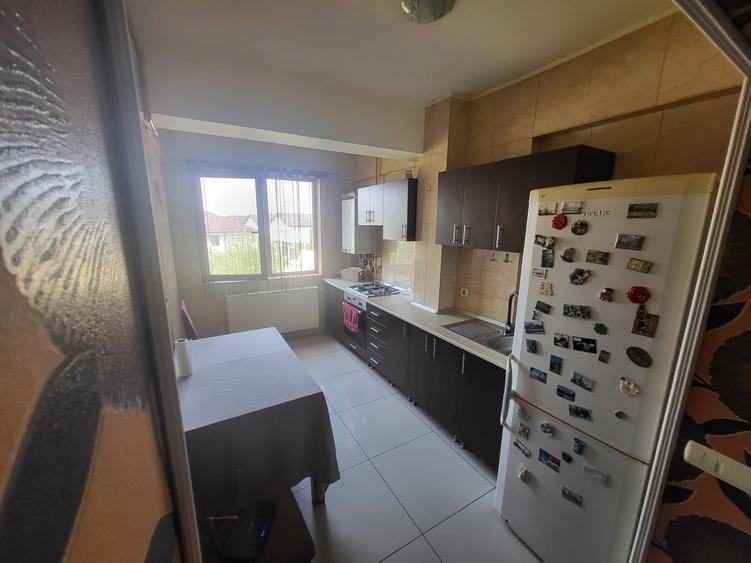 Apartament cu 3 camere decomandat în Prelungirea Ghencea