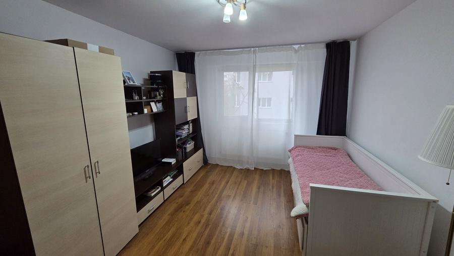 Proprietar, inchiriez apartament bld. Iuliu Maniu - 3