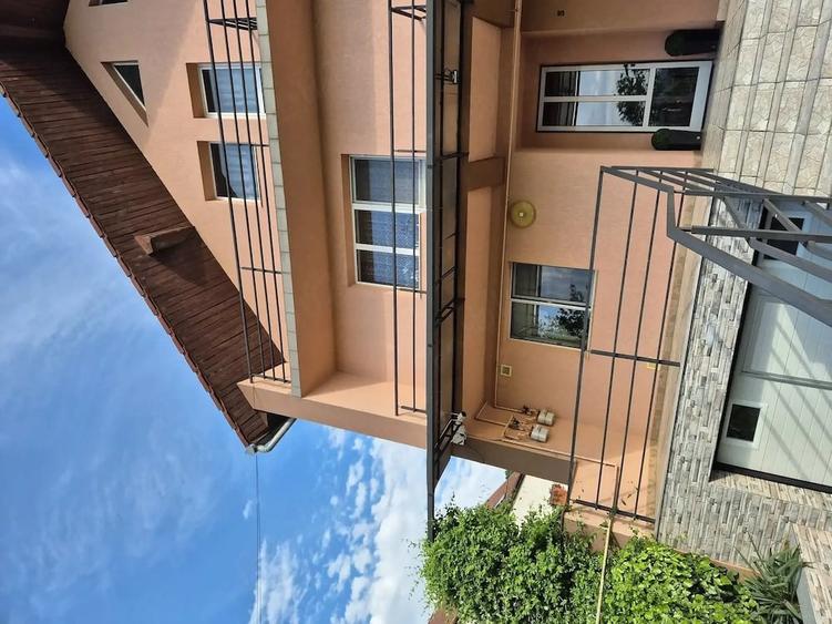 Casă cu Teren 231 Mp în Dezmir