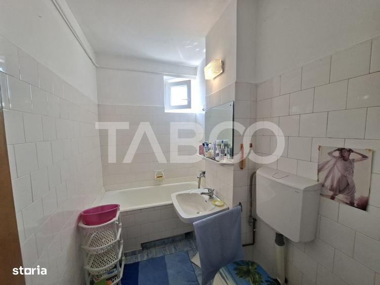 Apartament cu 3 camere decomandat în Mihai Viteazul