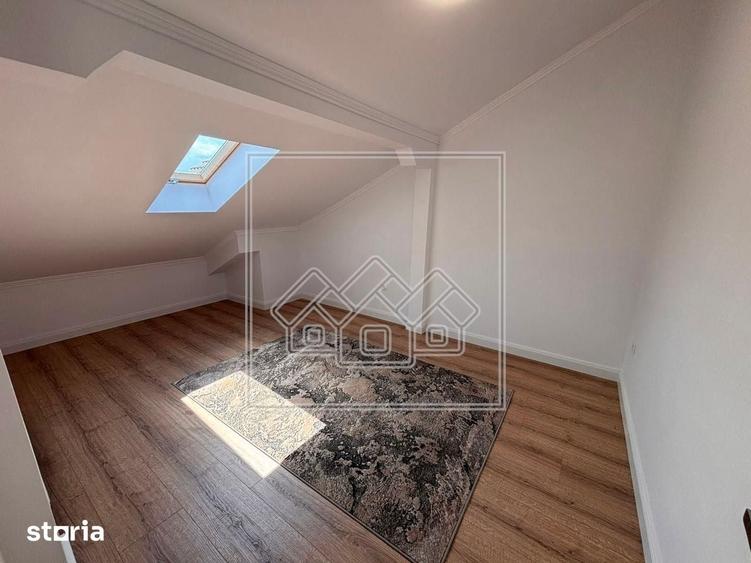 Apartament cu 5 camere în Central
