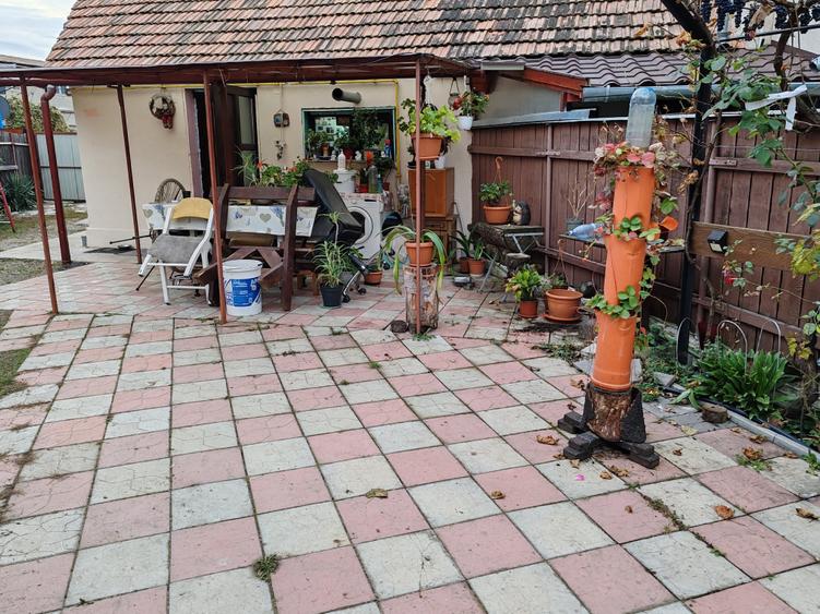 Casă cu 2 camere cu Canalizare în Bartolomeu