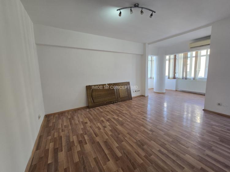 Apartament cu 3 camere decomandat în P-ța Mihai Viteazu