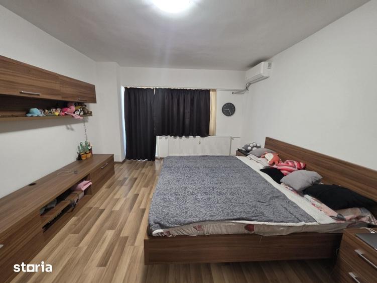 Ghica Tei, la Facultatea de Constructii, in bloc reabilitat,2 lifturi - 5