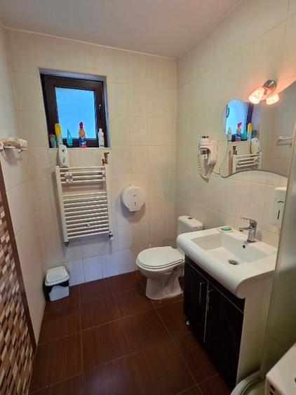 Casă individuală cu 5 camere cu Teren 400 Mp în Domnești