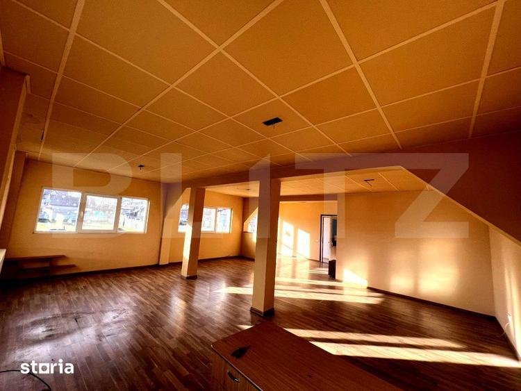 Casă cu 7 camere cu Teren 1342 Mp în Central