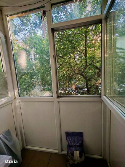 Apartament cu 2 camere decomandat, mobilat în Tei